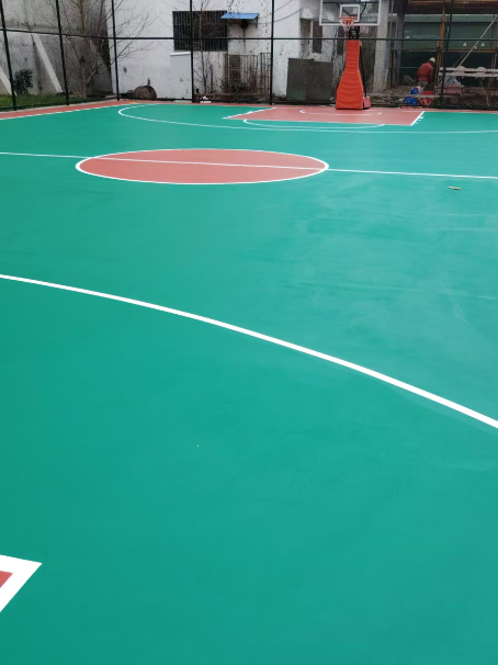 彭泽 球场长期使用易出现地面开裂